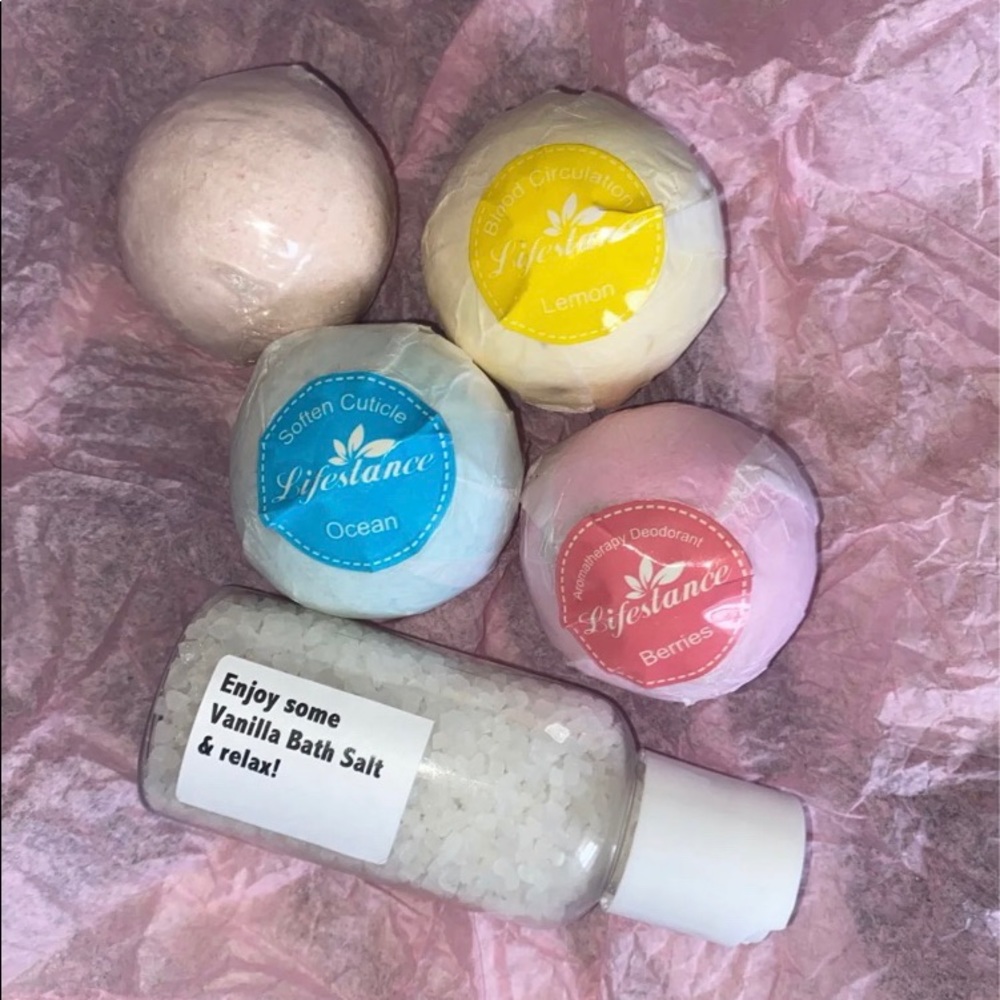 Bath Bombs and Vanilla Bath Salt